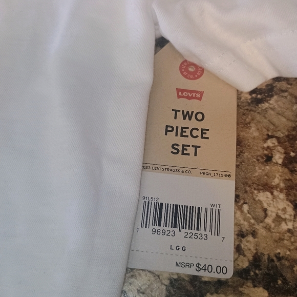 Levi's White and Blue Short Sleeve Size Large T-Shirt and Shorts Set - Picture 5 of 7